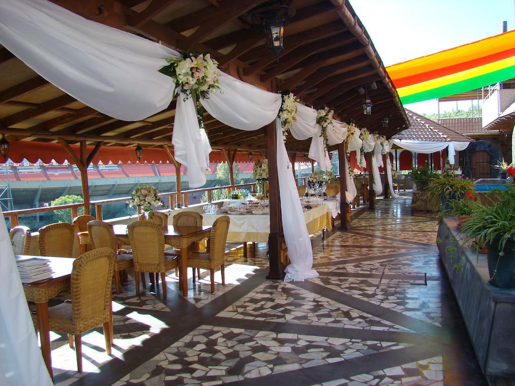Nor Dzoraberd Hotel Complex Yerevan Ngoại thất bức ảnh